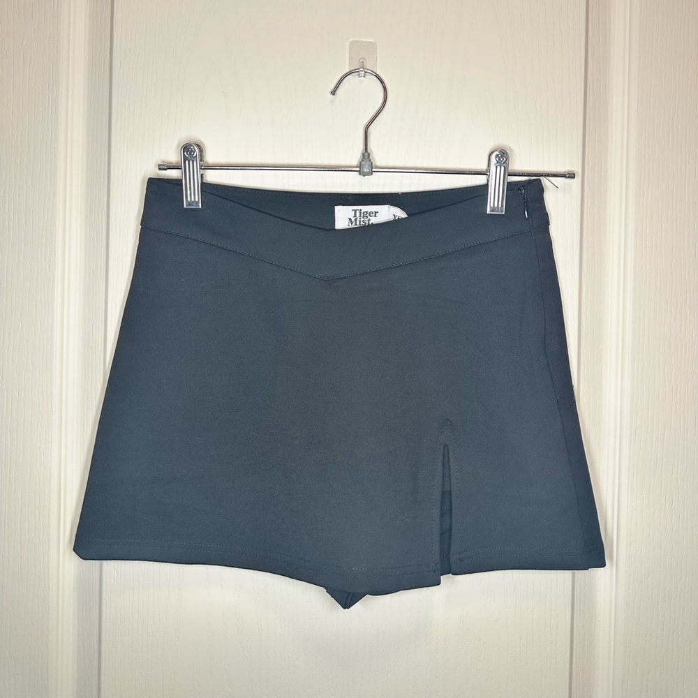 Tiger Mist Daphnie Mini Skort - Picture 7 of 16